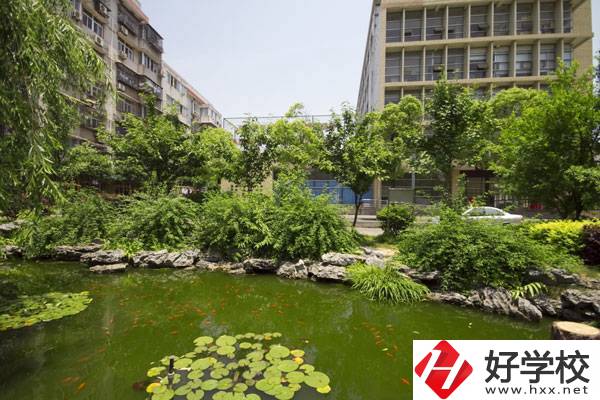 湖南建筑高級(jí)技工學(xué)校校園風(fēng)光