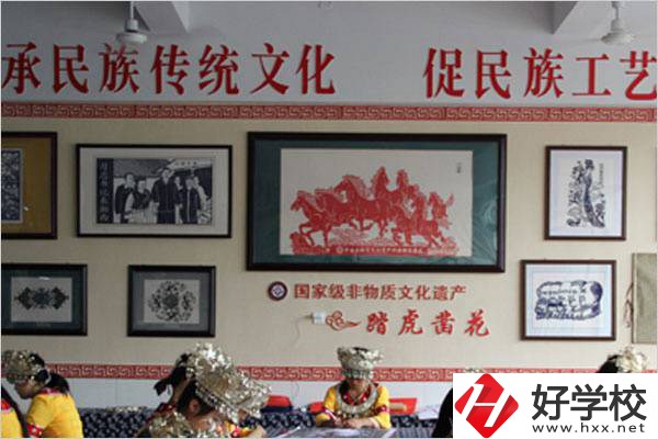 瀘溪縣第一職業(yè)中學實訓室