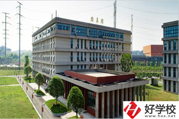 株洲市工業(yè)中等專業(yè)學(xué)校是公辦學(xué)校嗎？就業(yè)情況如何？