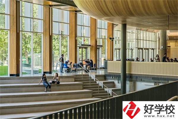 湖南分?jǐn)?shù)低選私立高中還是選職校？選職校還能統(tǒng)考嗎？