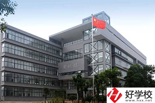 湘潭鋼鐵集團有限公司技工學校教學樓