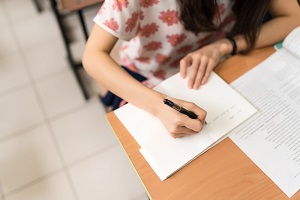 普通專升本考試的前景如何？值得報(bào)考嗎？專升本學(xué)歷有什么用？
